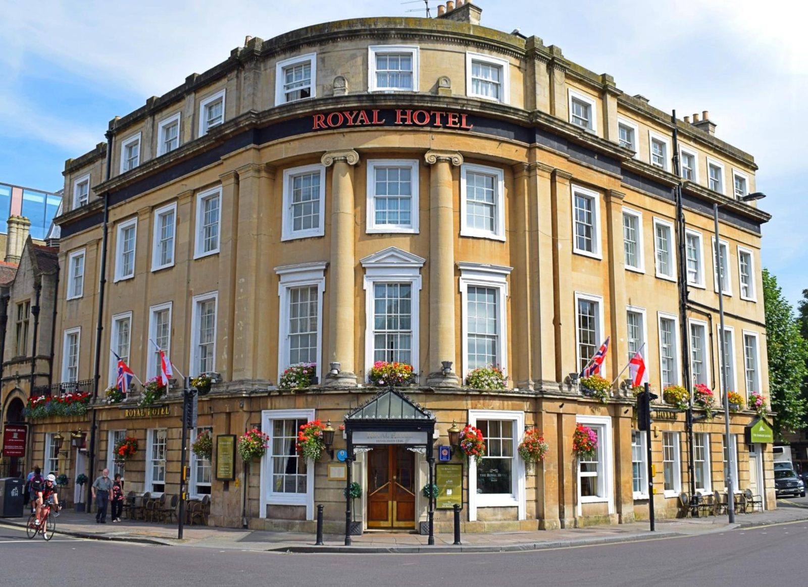 Royal Hotel — photo 2