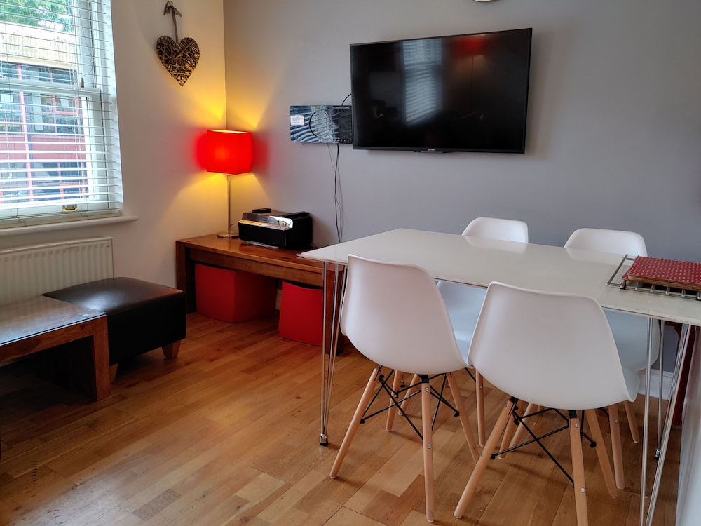 The Bath House Apartments — photo 7