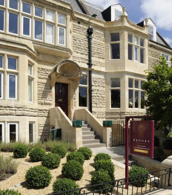 Brooks Guesthouse